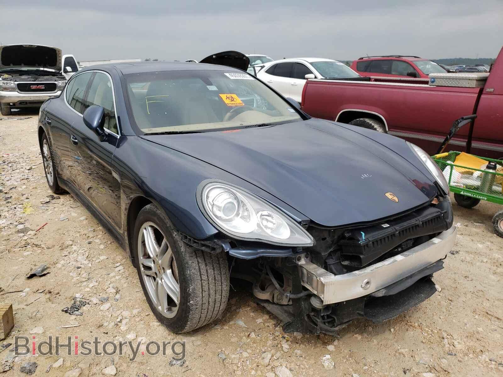 Photo WP0AB2A7XBL061329 - PORSCHE PANAMERA 2011