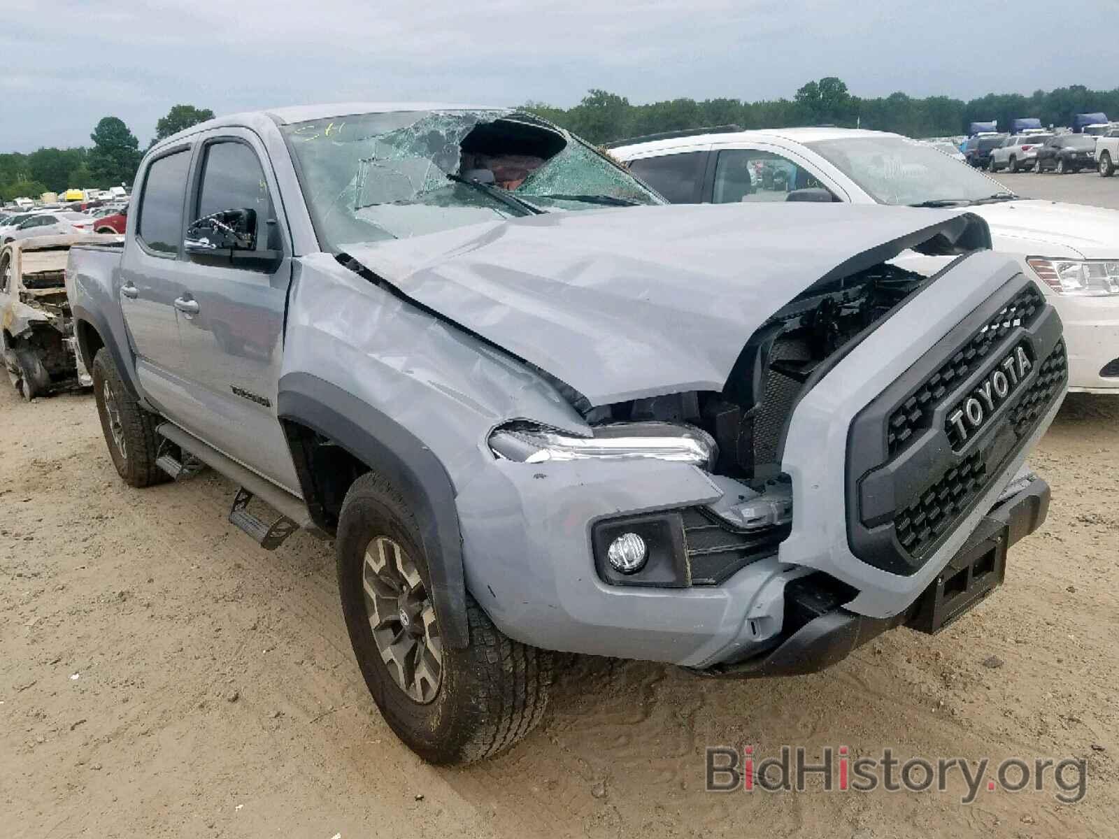 Photo 5TFCZ5AN0JX145882 - TOYOTA TACOMA DOU 2018