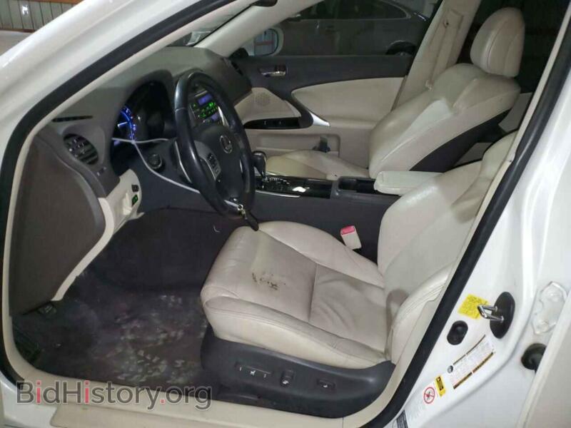 2011 Lexus IS (VIN JTHBF5C26B5147042) — photo 7 of 12