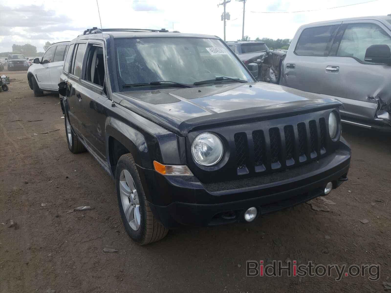 Photo 1J4NF4GB4BD161377 - JEEP PATRIOT 2011