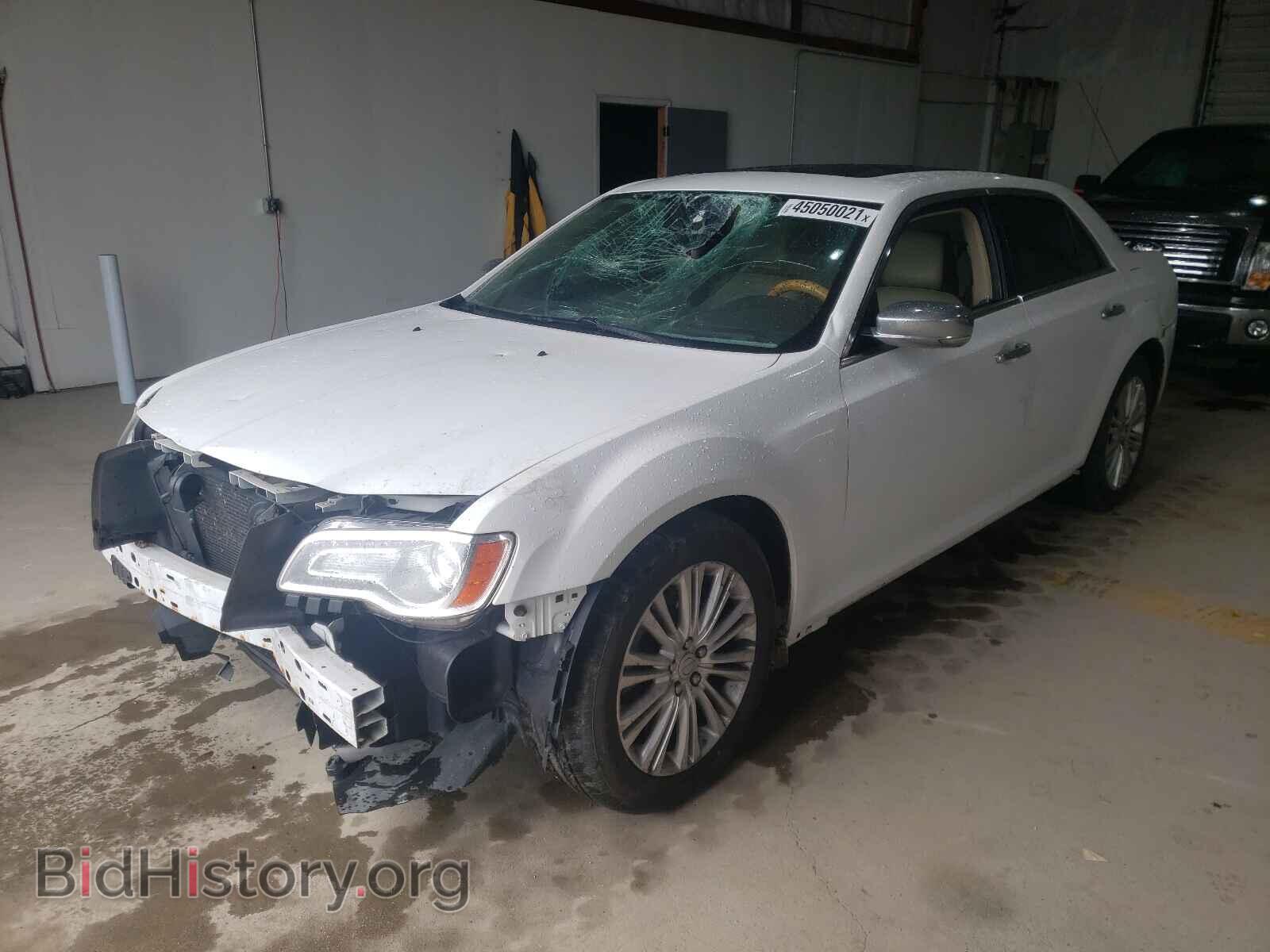 2012 CHRYSLER 300 - VIN: 2C3CCAHG2CH183482 - Фото 2