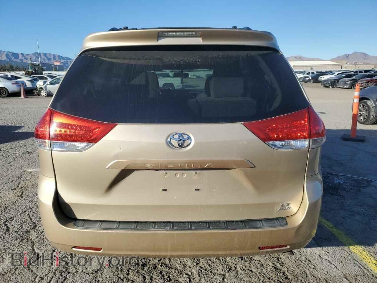 2011 TOYOTA All Models - VIN: 5TDJK3DC1BS020679 - Фото 6