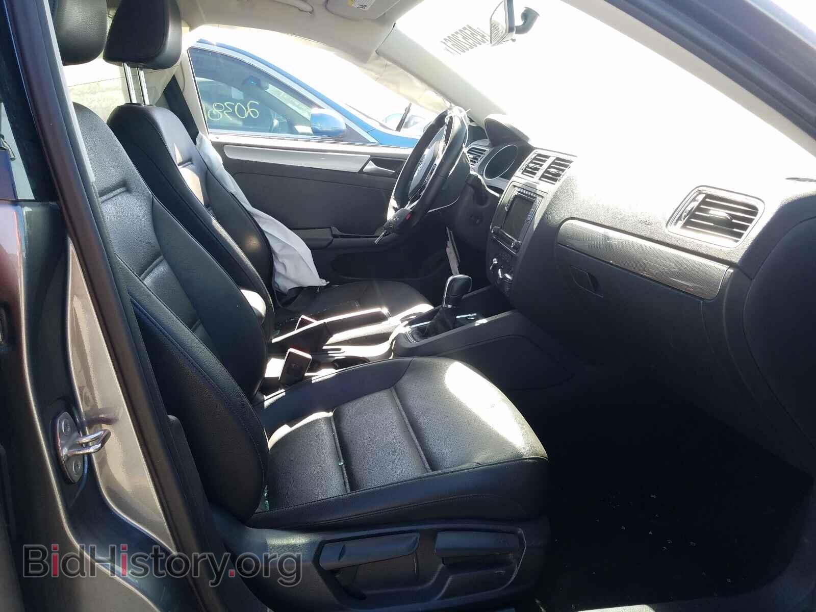 2017 VOLKSWAGEN JETTA - VIN: 3VWDB7AJ1HM372593 - Фото 5