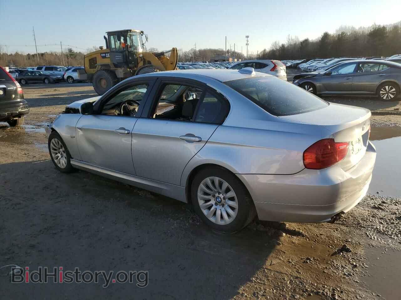 2009 BMW 3 SERIES - VIN: WBAPH77509NL84523 - Фото 2