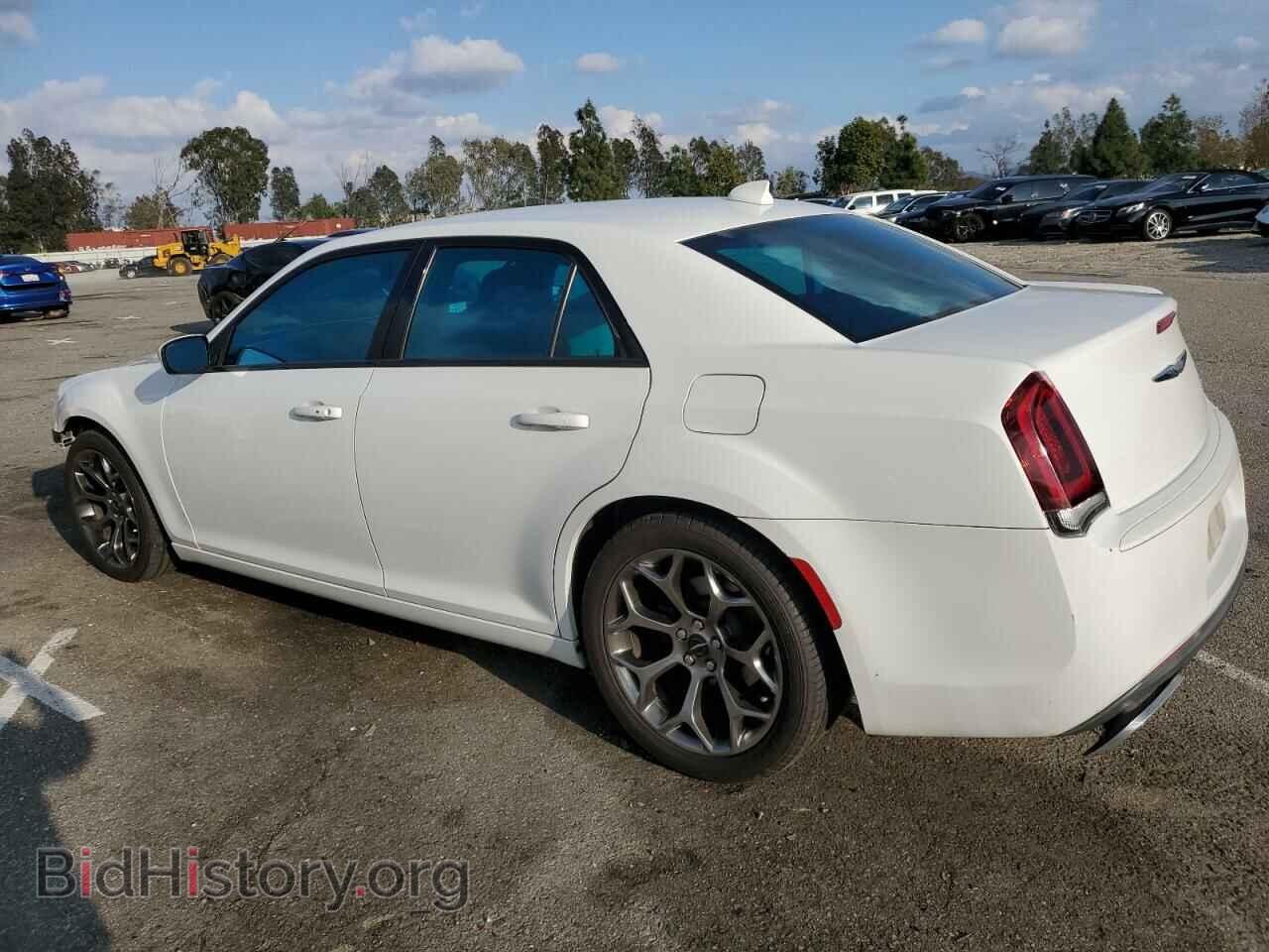 2016 CHRYSLER 300 - VIN: 2C3CCABGXGH248125 - Фото 2