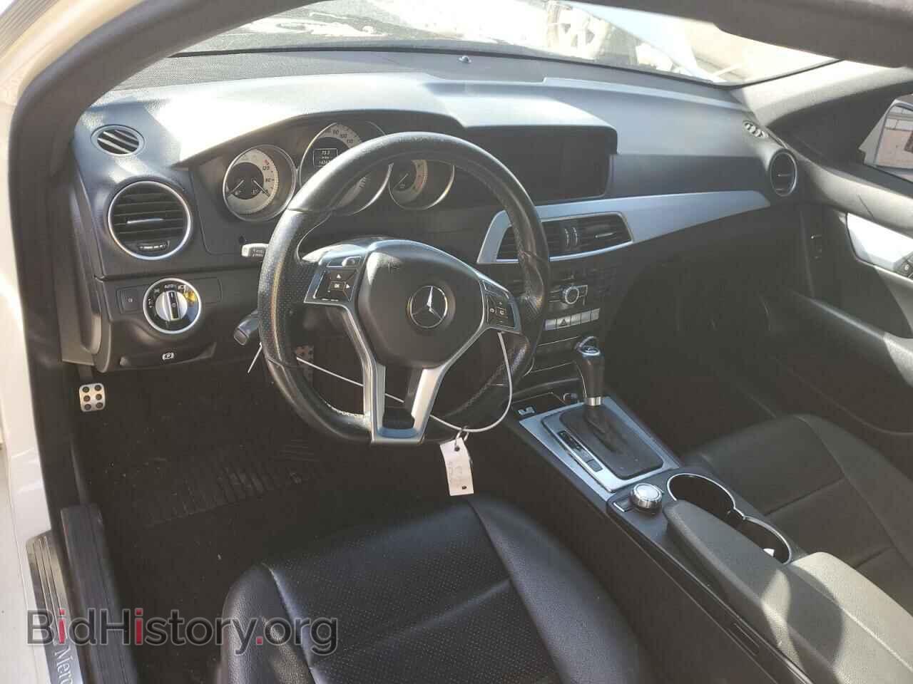 2012 MERCEDES-BENZ C-CLASS - VIN: WDDGF4HB0CA643592 - Фото 8