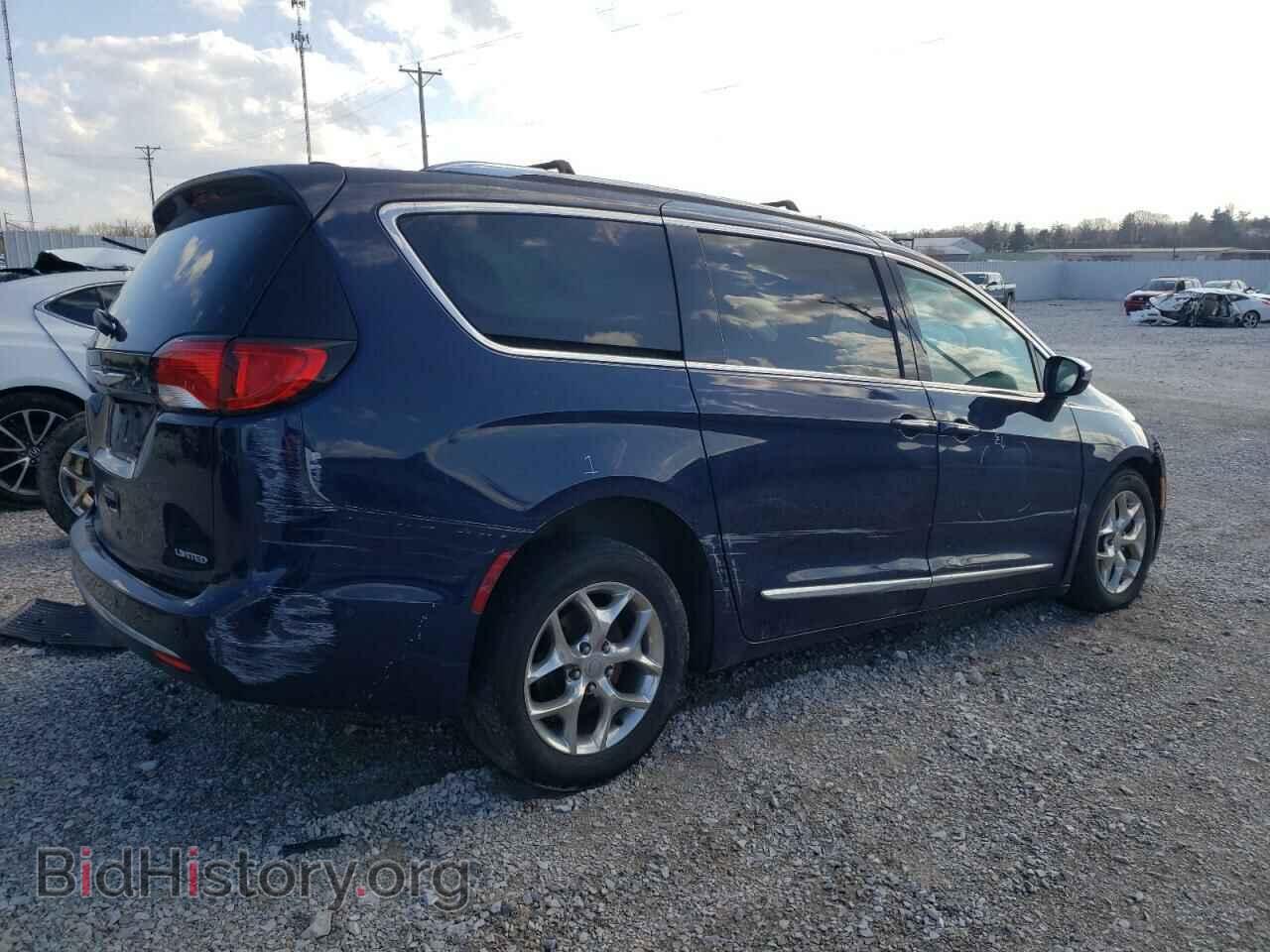2017 CHRYSLER PACIFICA - VIN: 2C4RC1GG5HR570732 - Фото 3
