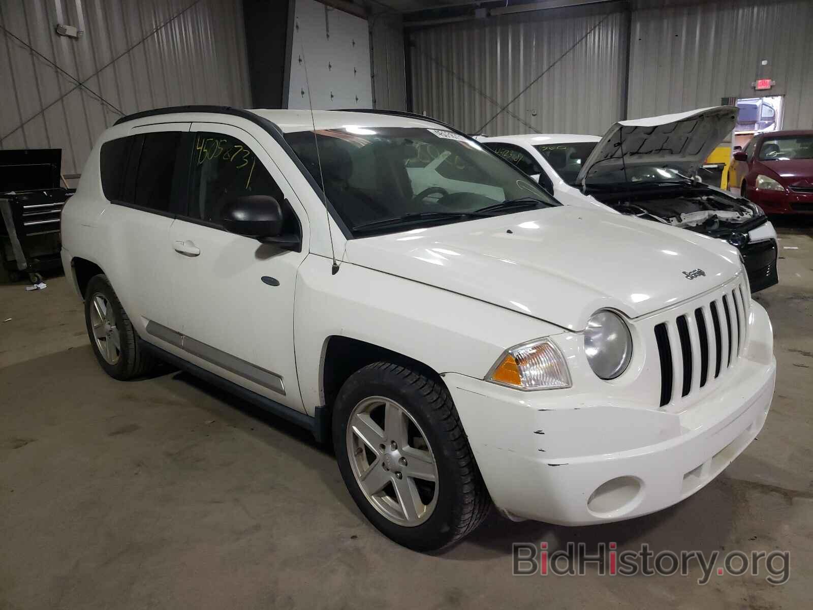 Фотография 1J4NF1FB6AD619810 - JEEP COMPASS 2010