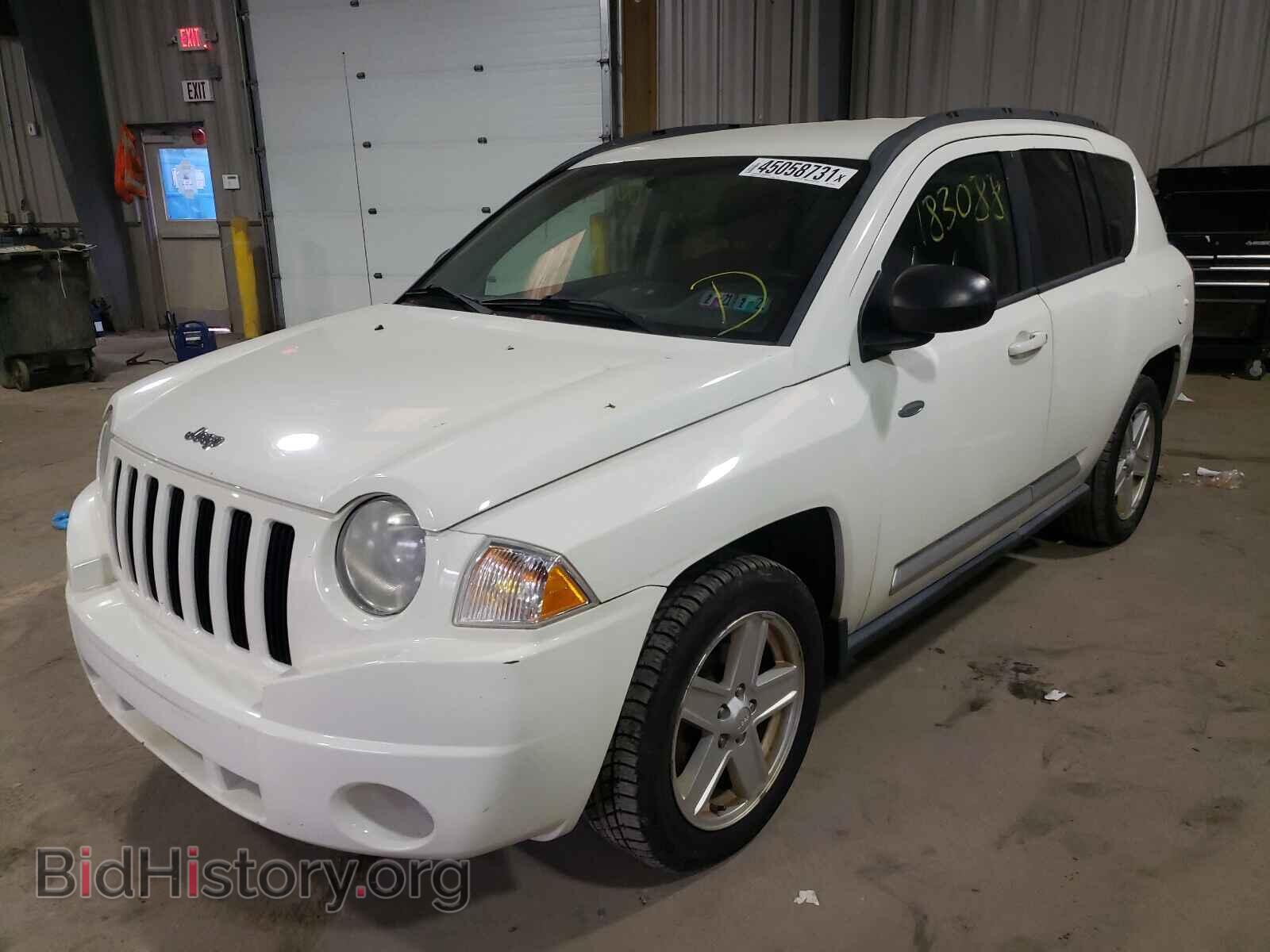 2010 JEEP COMPASS - VIN: 1J4NF1FB6AD619810 - Photo 2