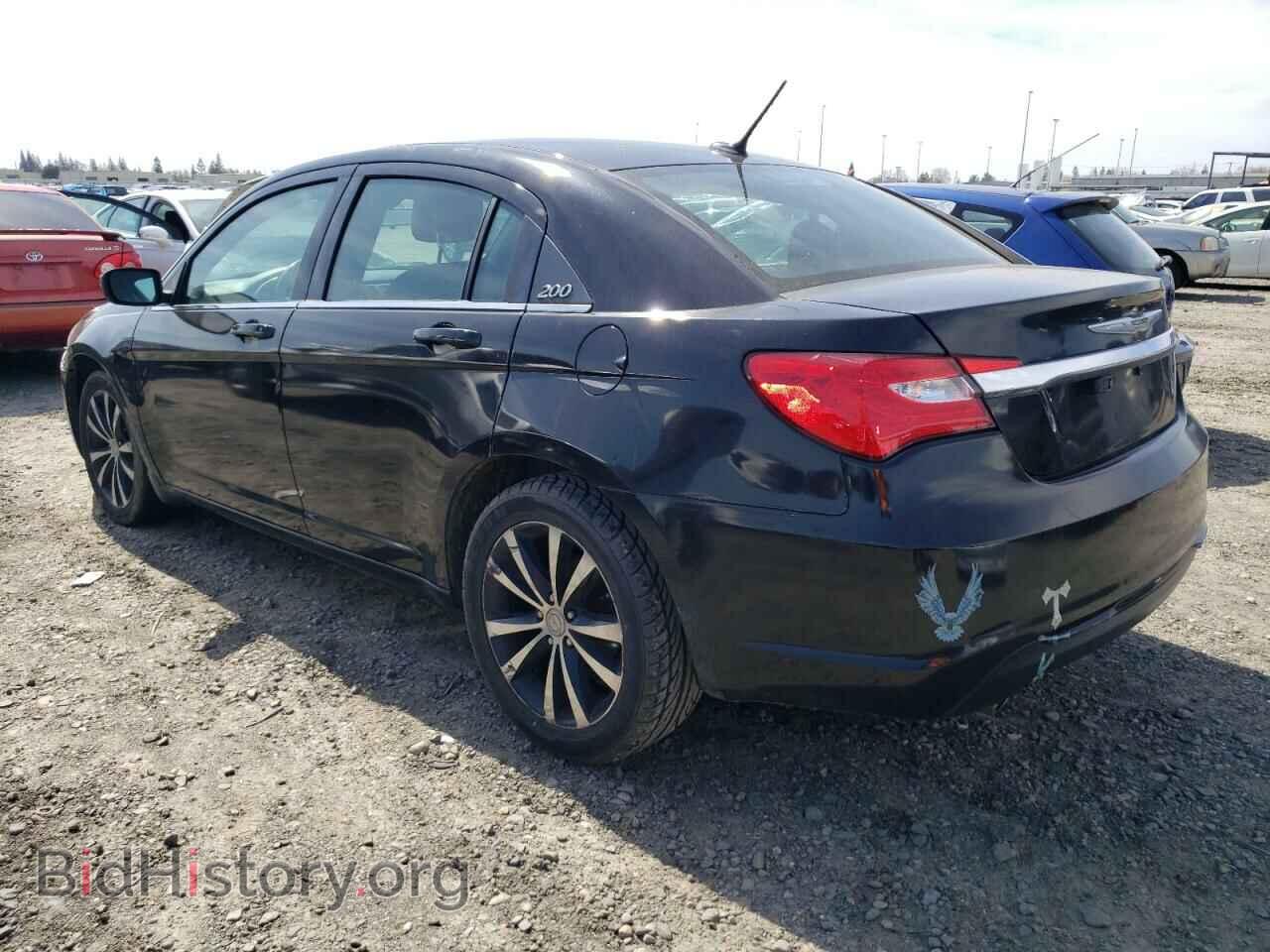 2013 CHRYSLER 200 - VIN: 1C3CCBBG1DN751700 - Фото 2
