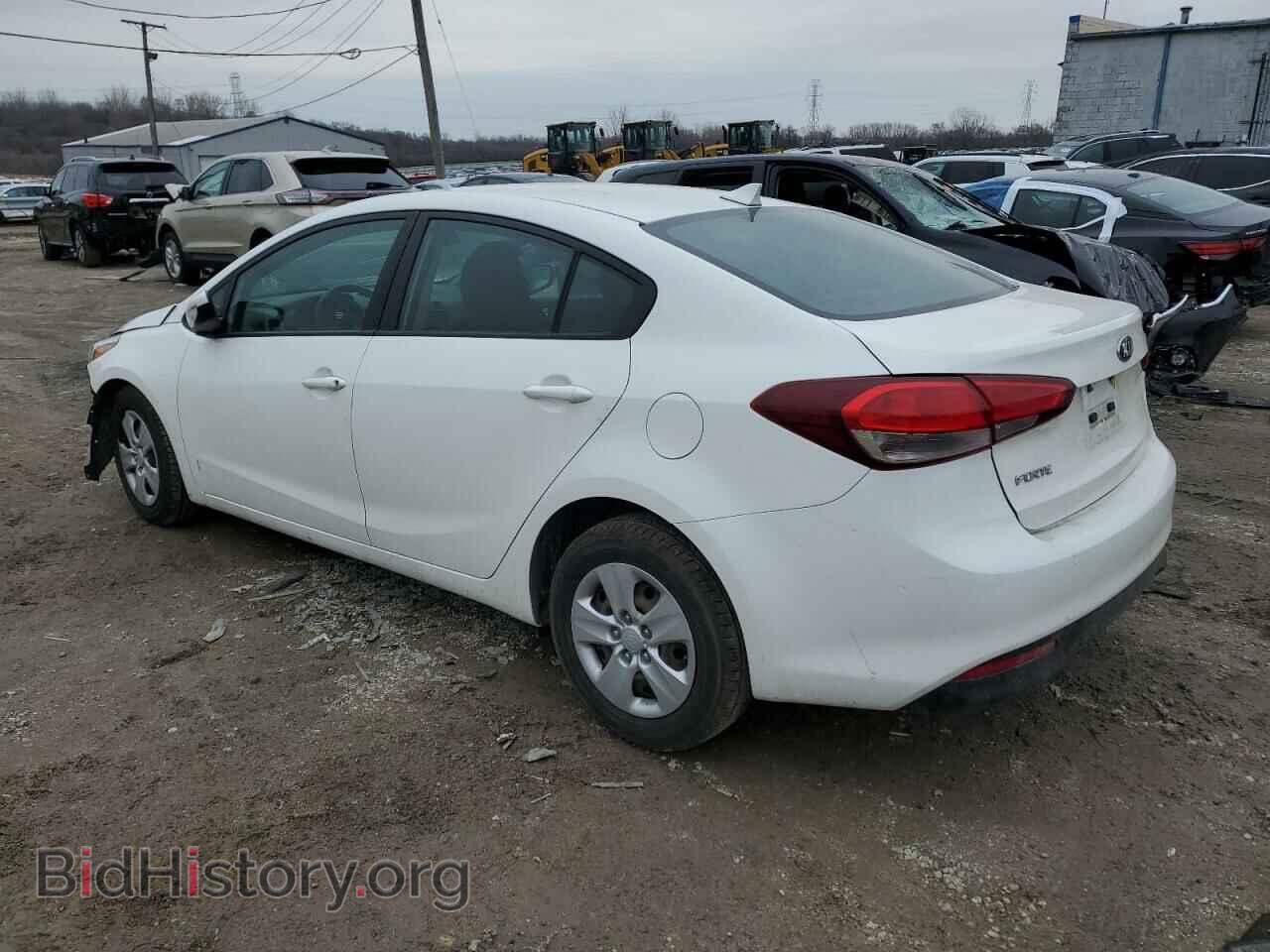 2017 KIA FORTE - VIN: 3KPFK4A70HE157165 - Фото 2