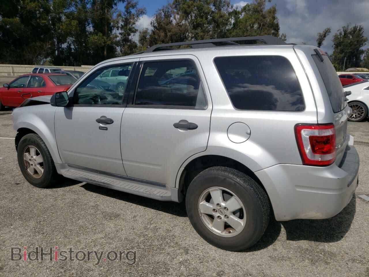 2011 FORD ESCAPE - VIN: 1FMCU0DG7BKB14265 - Фото 2