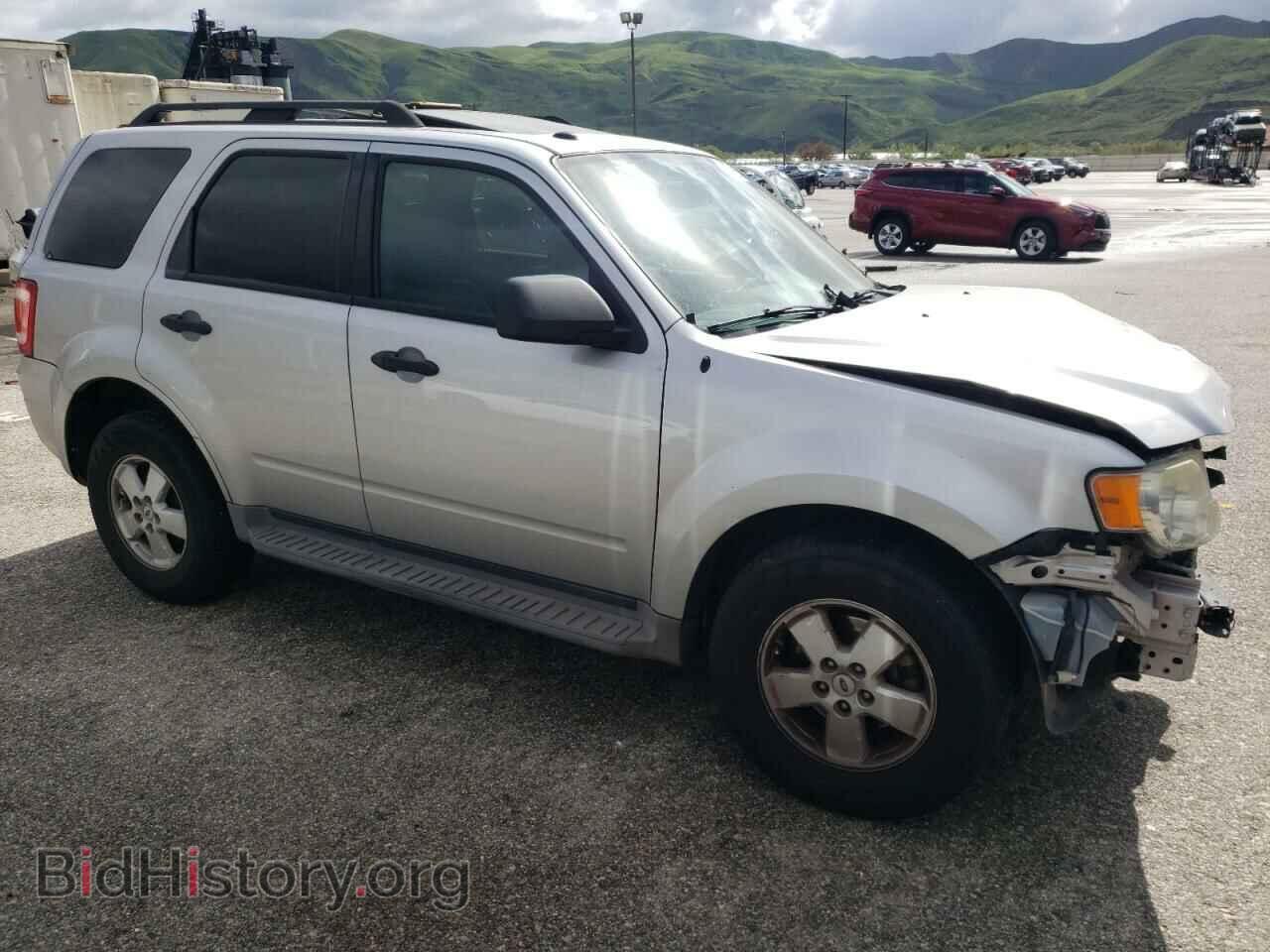 2011 FORD ESCAPE - VIN: 1FMCU0DG7BKB14265 - Фото 4