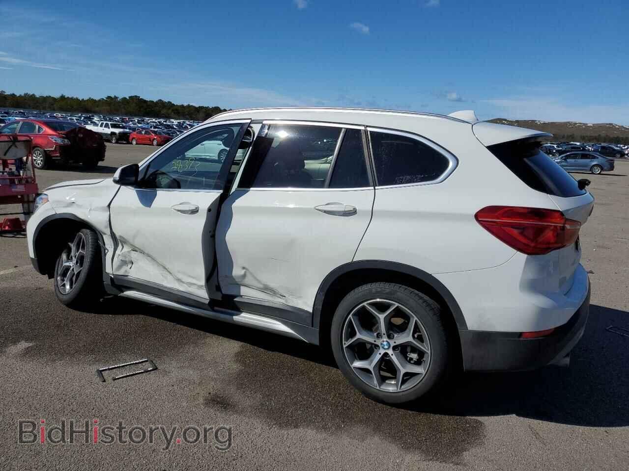 2017 BMW X1 - VIN: WBXHT3C36H5F80683 - Фото 2