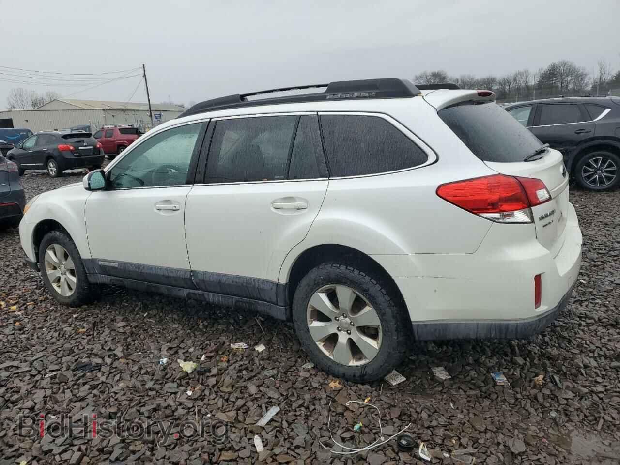 2011 SUBARU OUTBACK - VIN: 4S4BRBCC7B3395615 - Фото 2