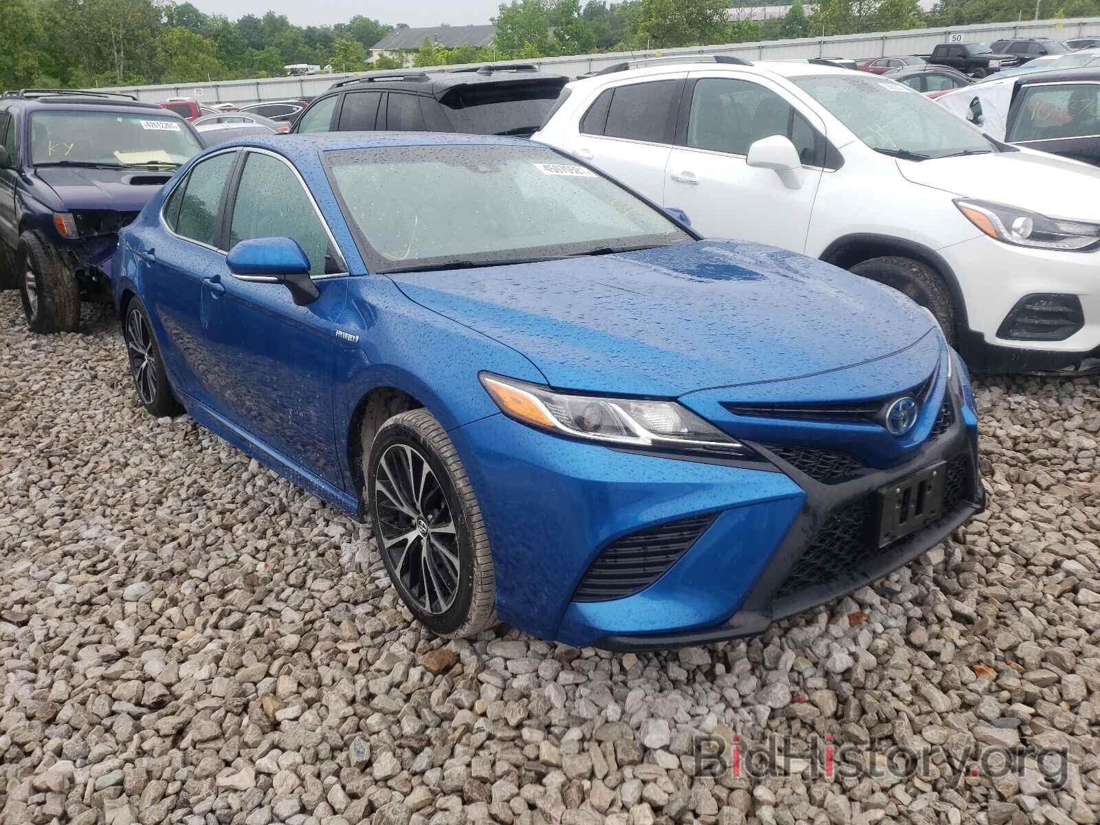 Photo 4T1B21HK2JU002384 - TOYOTA CAMRY 2018