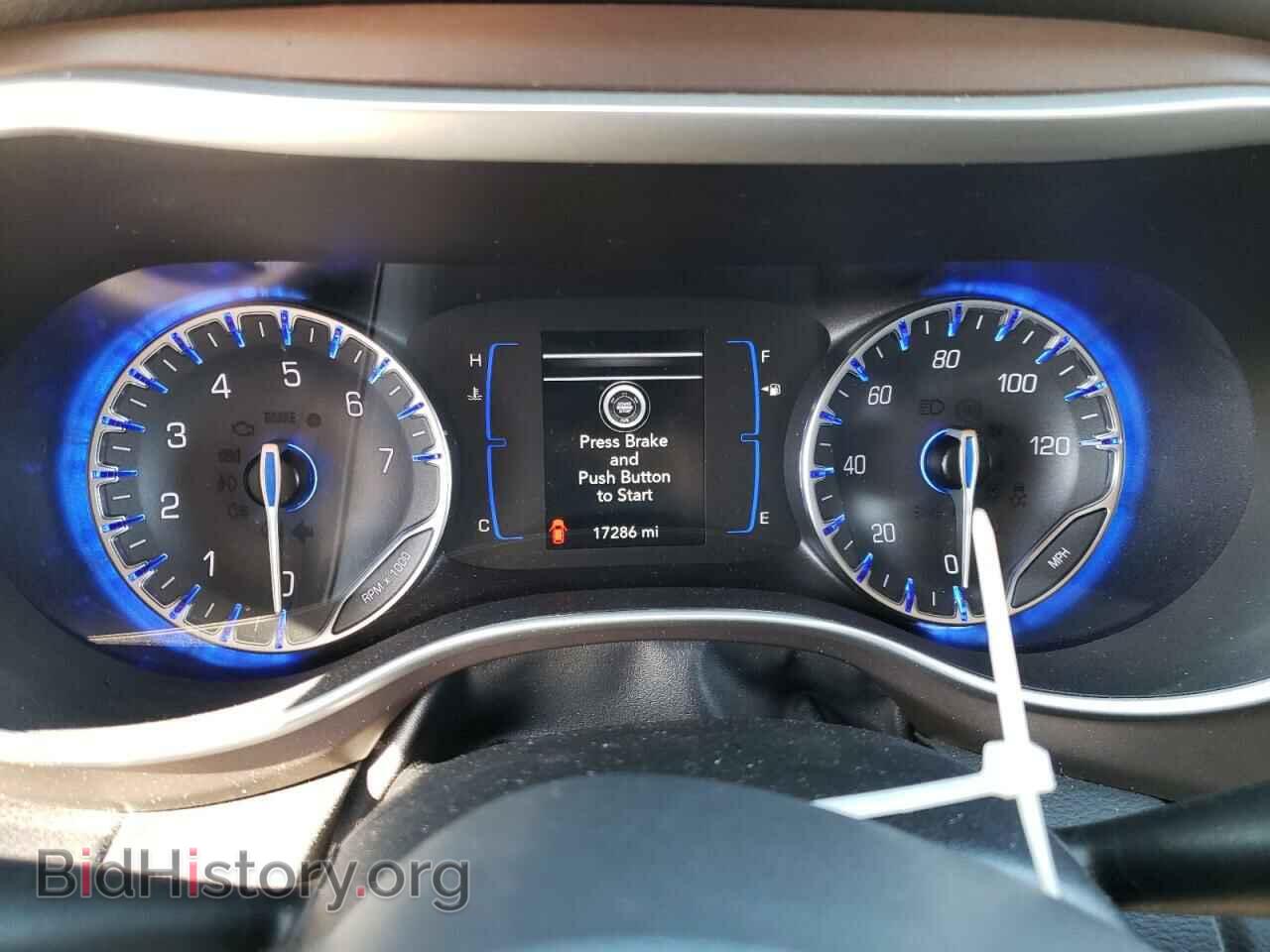 2018 CHRYSLER PACIFICA - VIN: 2C4RC1FG9JR309496 - Photo 9