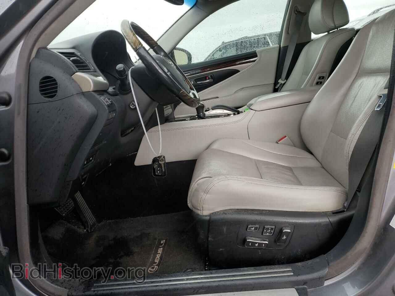 2016 LEXUS LS460 - VIN: JTHBL5EF1G5140905 - Photo 7