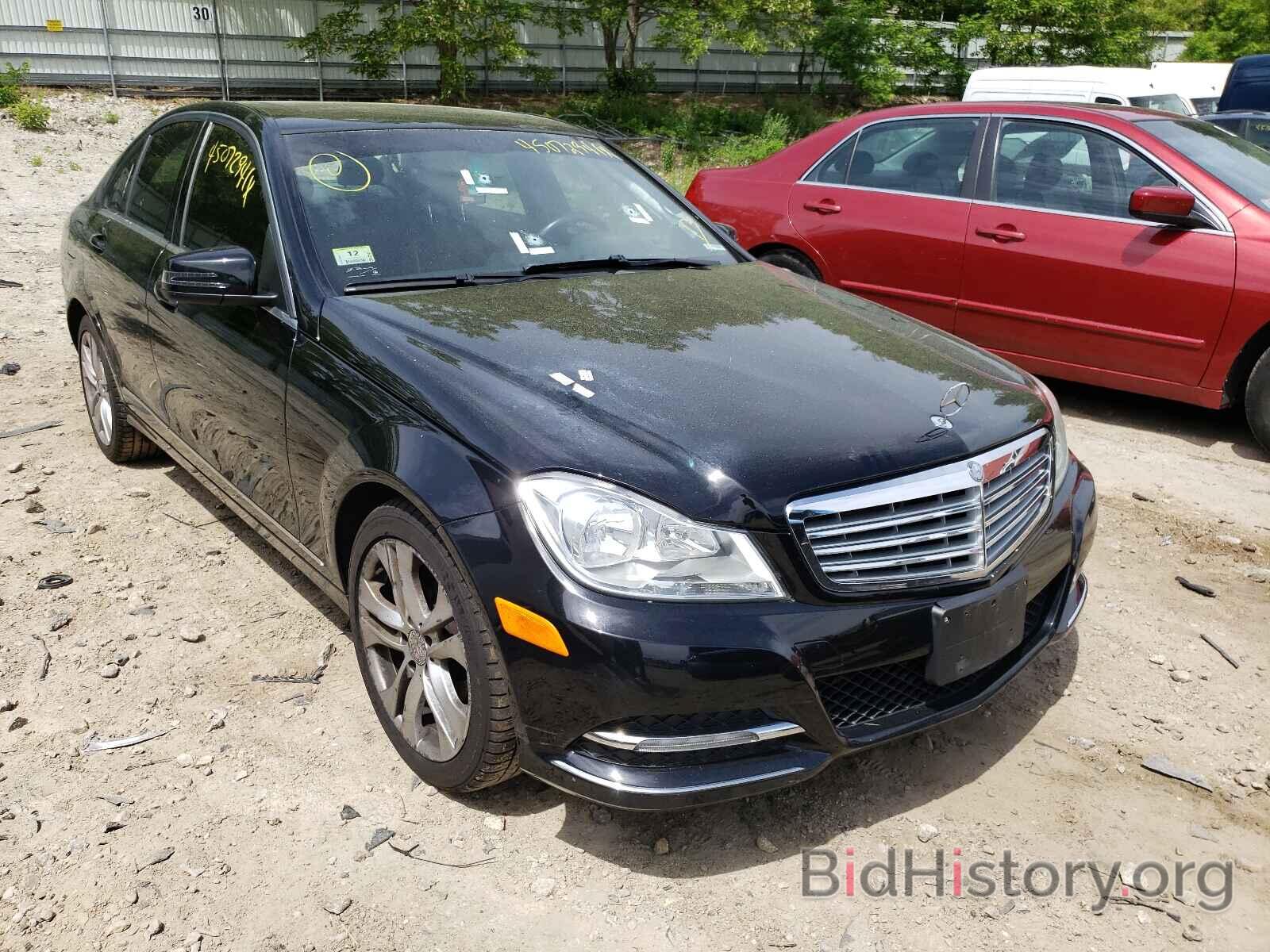 Photo WDDGF8AB1DF969875 - MERCEDES-BENZ C CLASS 2013