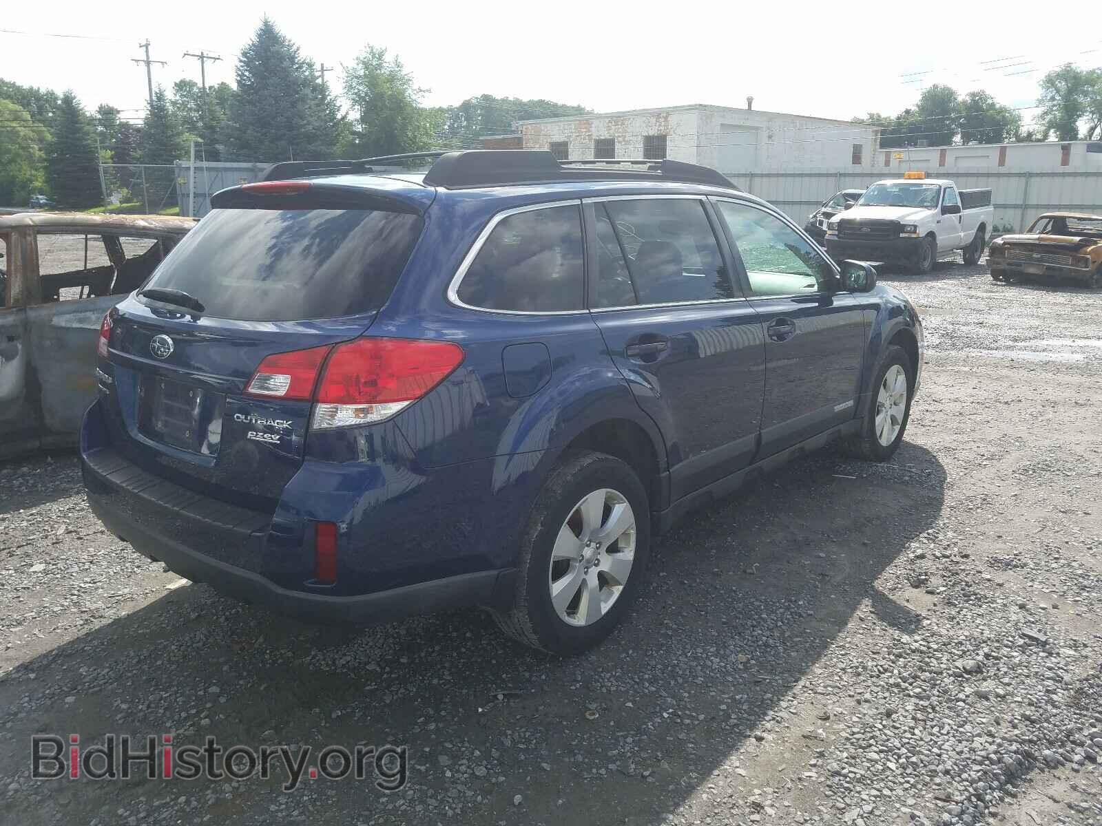 2011 SUBARU OUTBACK - VIN: 4S4BRBCC8B3392898 - Photo 4
