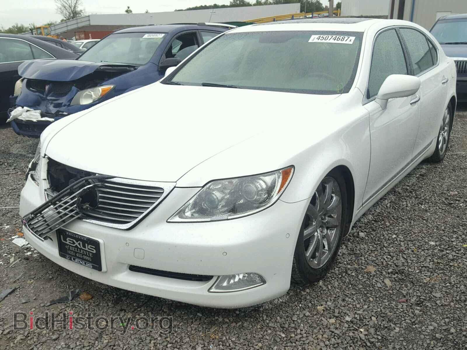 2007 LEXUS LS460 - VIN: JTHGL46F875005208 - Photo 2
