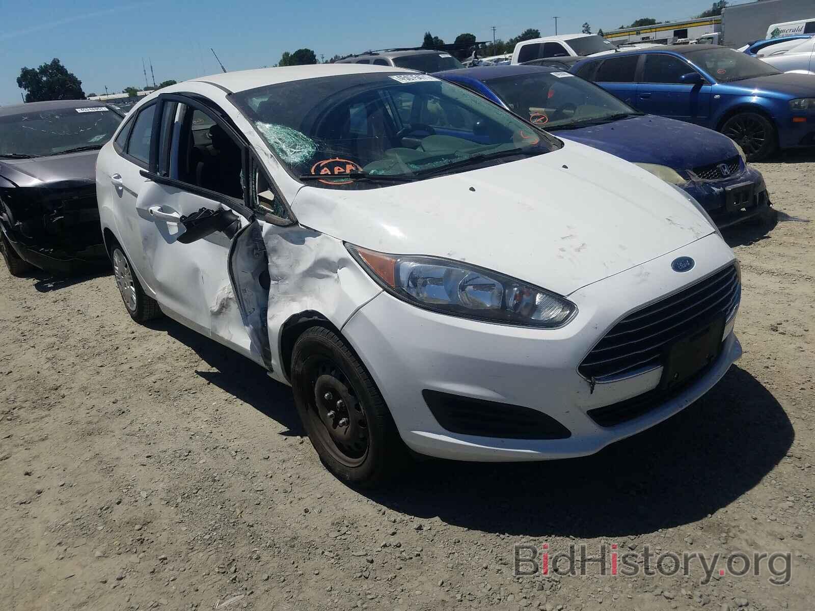 Photo 3FADP4AJ3FM225391 - FORD FIESTA 2015