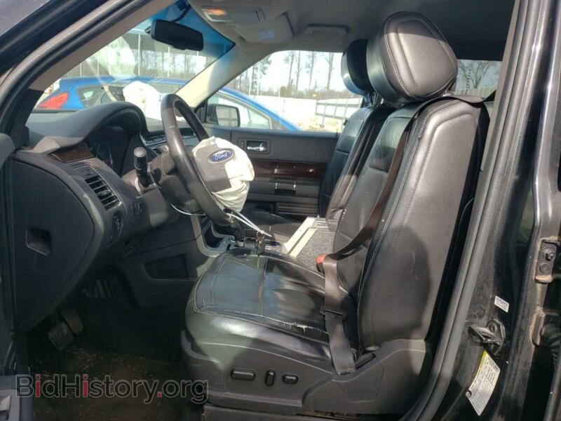 2011 Ford FLEX (VIN 2FMGK5CC7BBD21185) — photo 7 of 13
