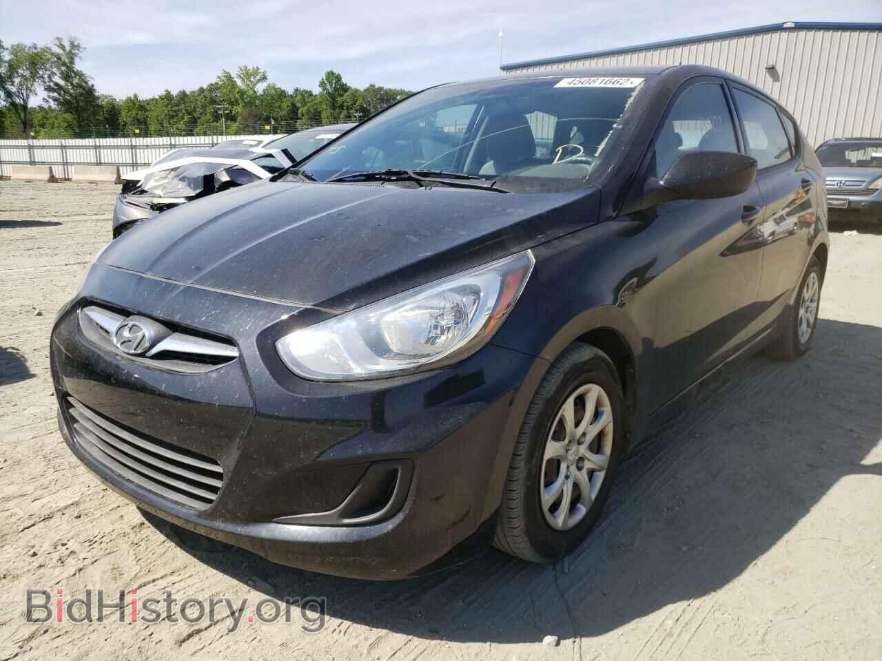 2013 HYUNDAI ACCENT - VIN: KMHCT5AE0DU125585 - Фото 2