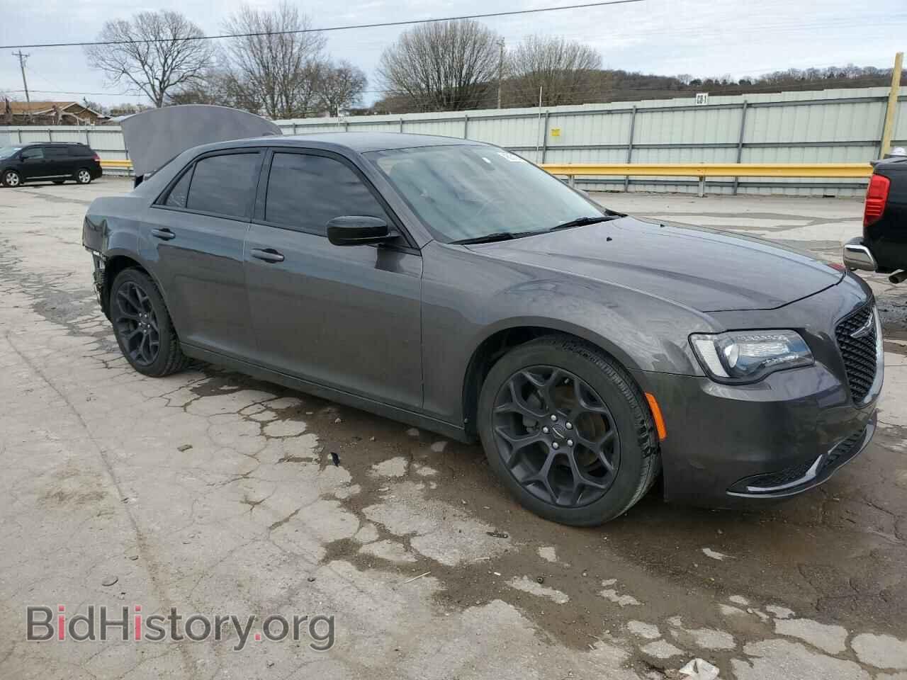 2019 CHRYSLER 300 - VIN: 2C3CCAAG2KH610426 - Фото 4