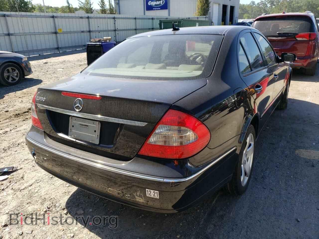 2007 MERCEDES-BENZ E-CLASS - VIN: WDBUF72X77B021833 - Фото 4