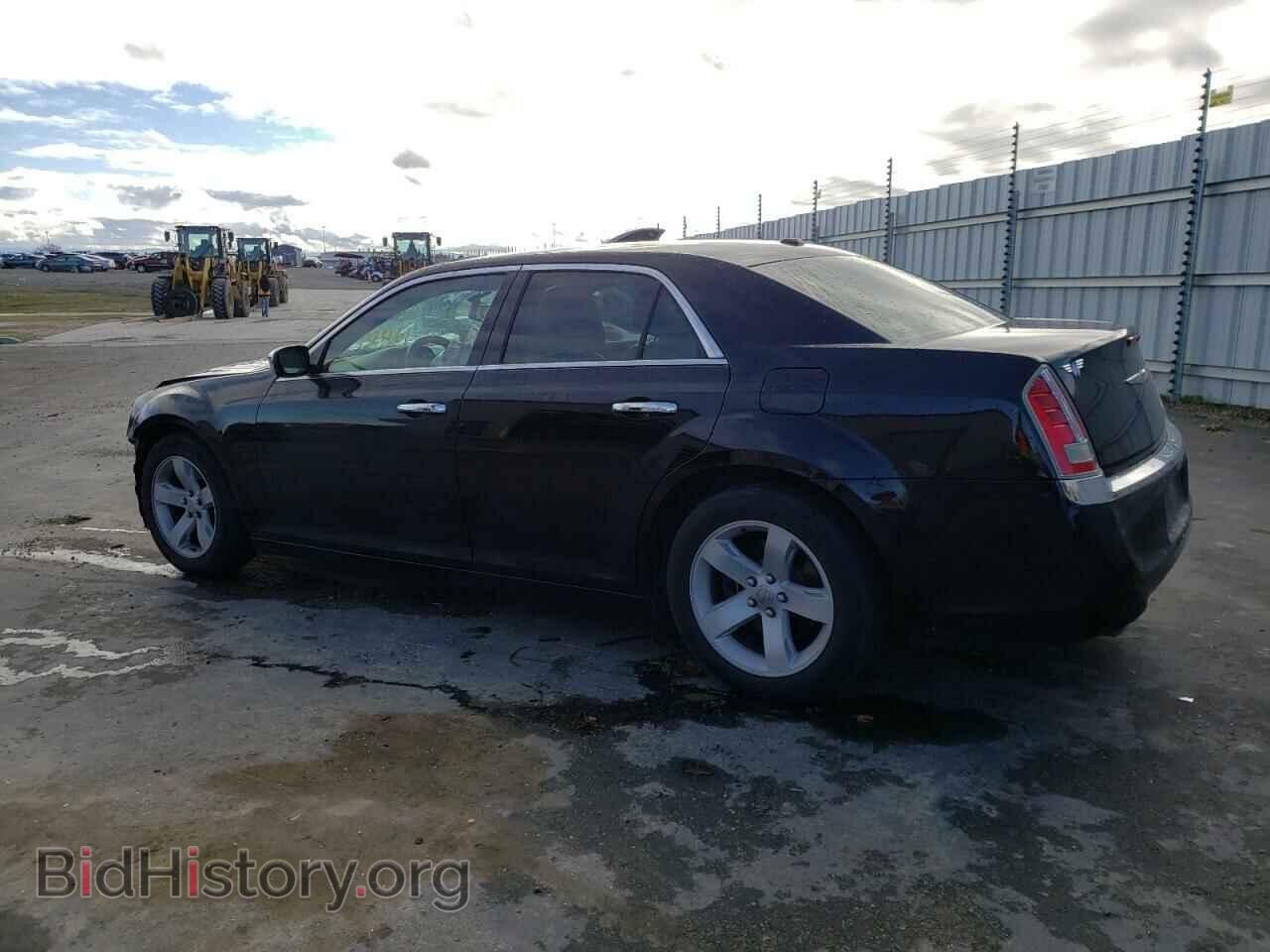 2013 CHRYSLER 300 - VIN: 2C3CCAET5DH675751 - Фото 2