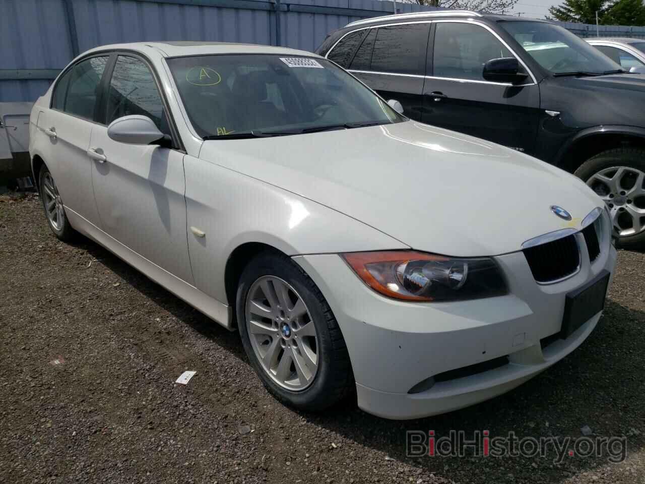 Фотография WBAVH13518KC99669 - BMW 3 SERIES 2008