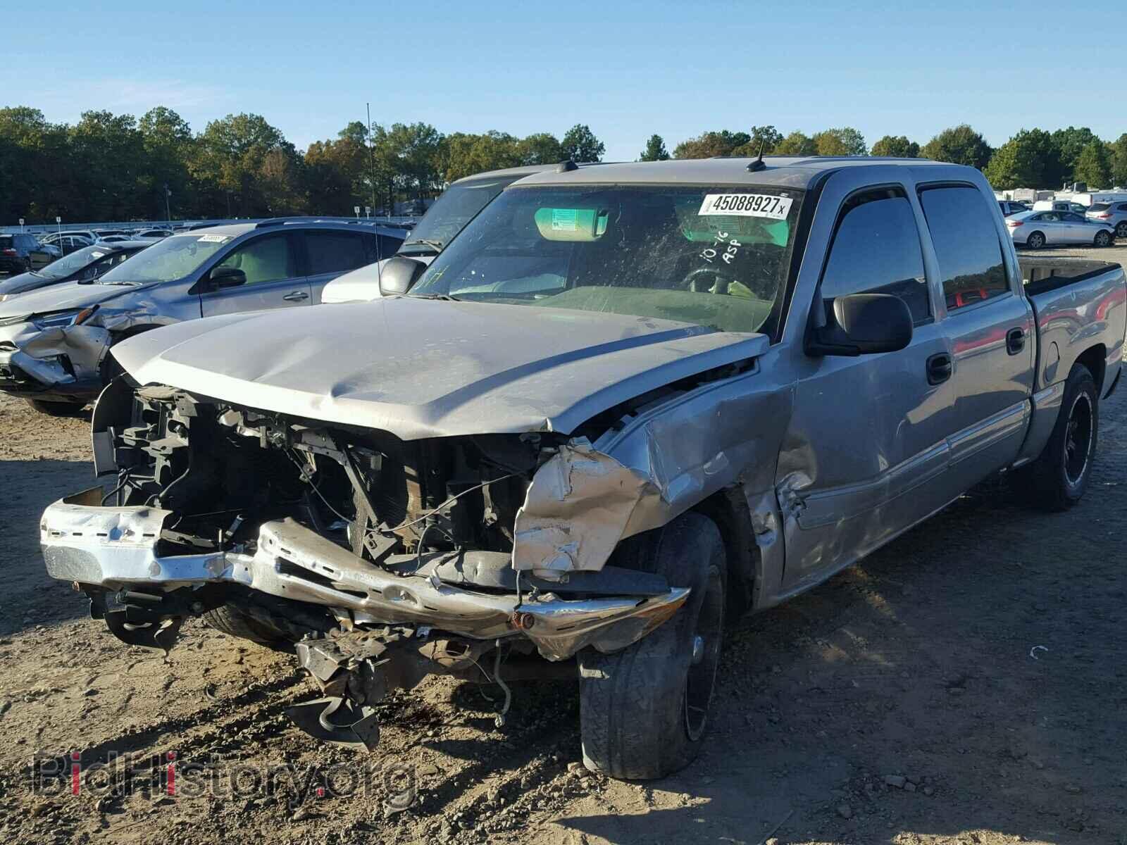 2005 CHEVROLET SILVERADO - VIN: 2GCEC13T851205490 - Фото 2