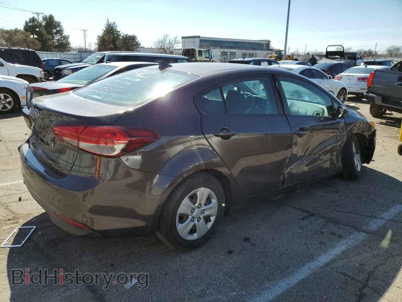 2017 KIA FORTE - VIN: 3KPFK4A71HE135952 - Фото 3