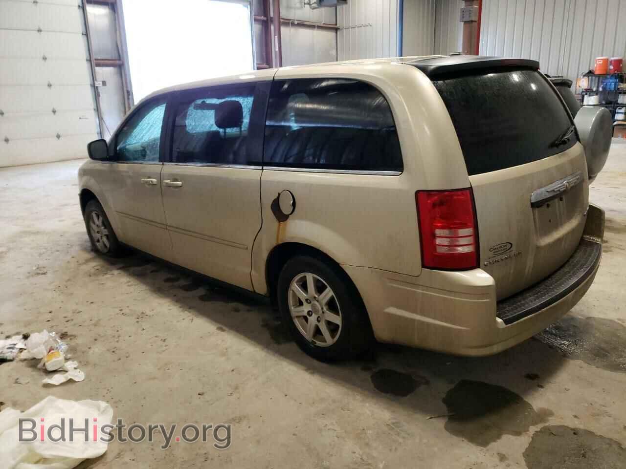 2010 CHRYSLER MINIVAN - VIN: 2A4RR2D17AR357205 - Photo 2