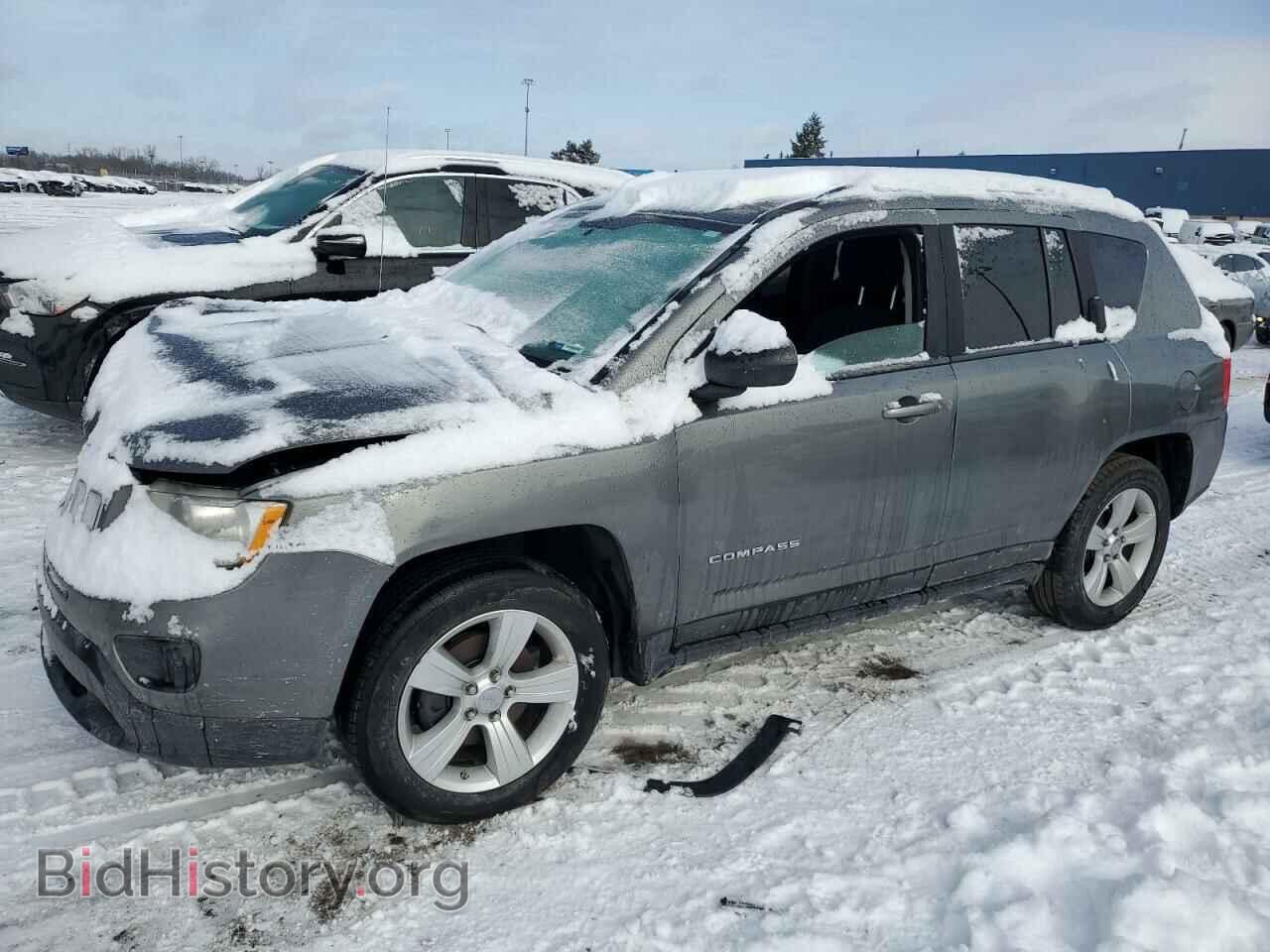 Photo 1J4NT1FA8BD224478 - JEEP COMPASS 2011