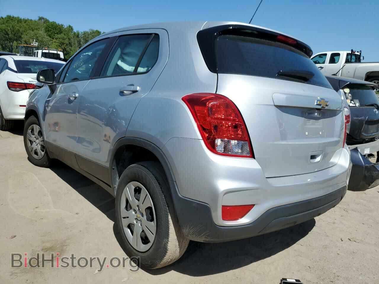2017 CHEVROLET TRAX - VIN: 3GNCJKSBXHL274896 - Фото 2
