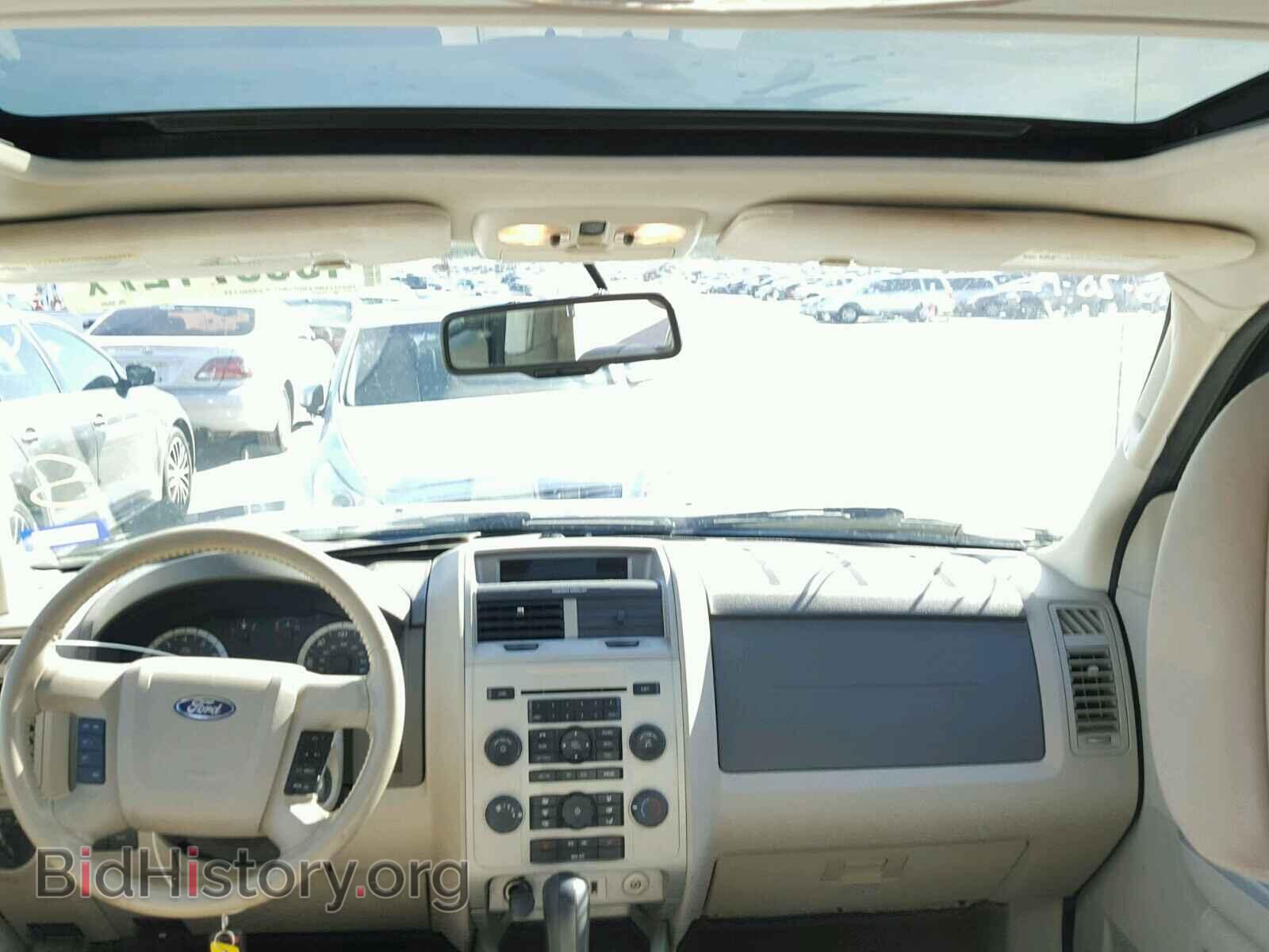 2011 FORD ESCAPE - VIN: 1FMCU0D78BKA39642 - Фото 9