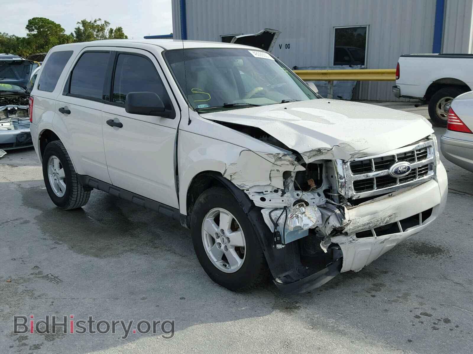 Фотография 1FMCU0C75CKC01424 - FORD ESCAPE 2012
