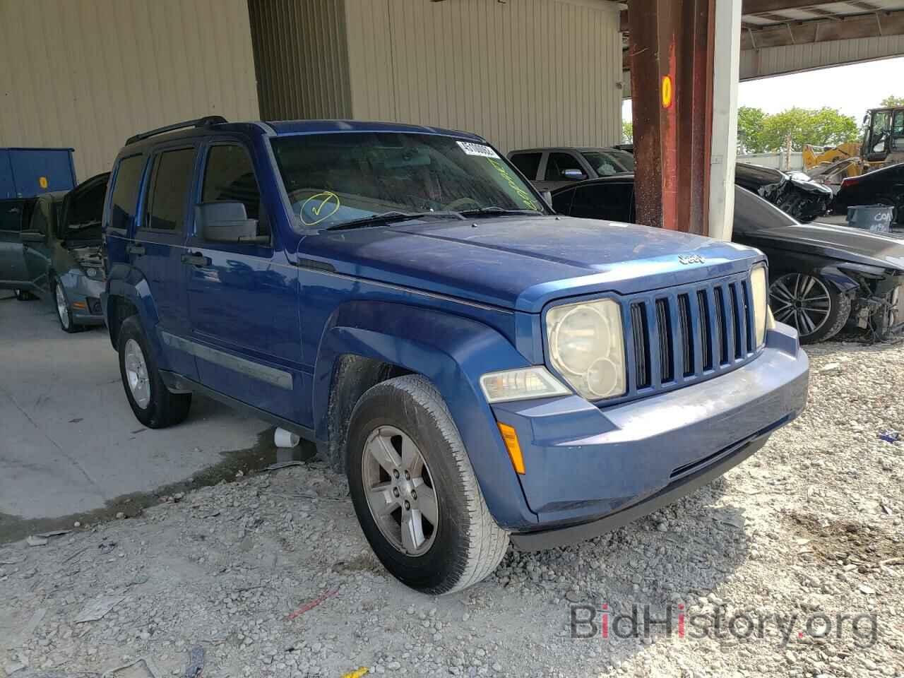 Фотография 1J8GP28K29W549987 - JEEP LIBERTY 2009