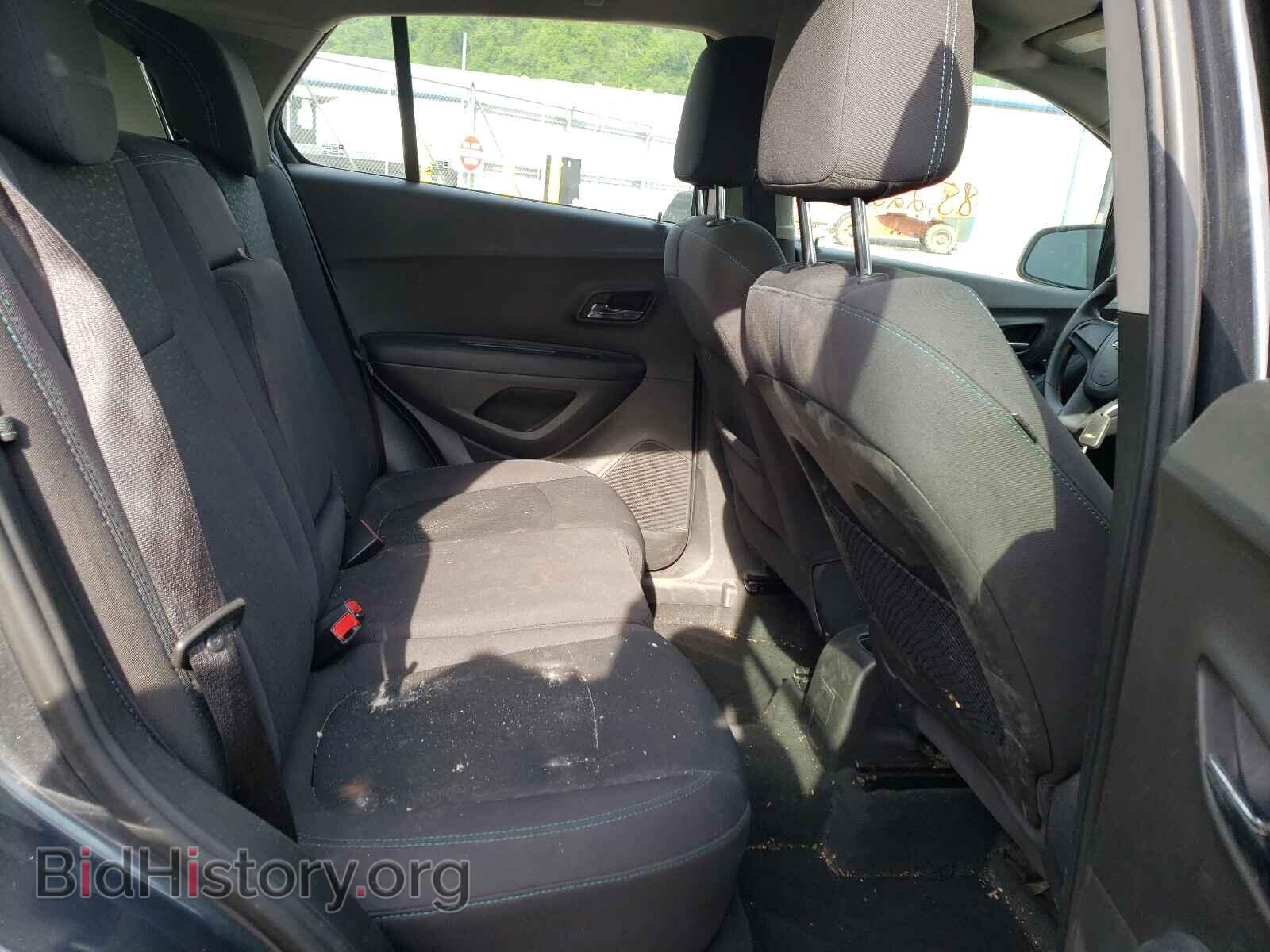 2016 CHEVROLET TRAX - VIN: 3GNCJKSB1GL214357 - Фото 6