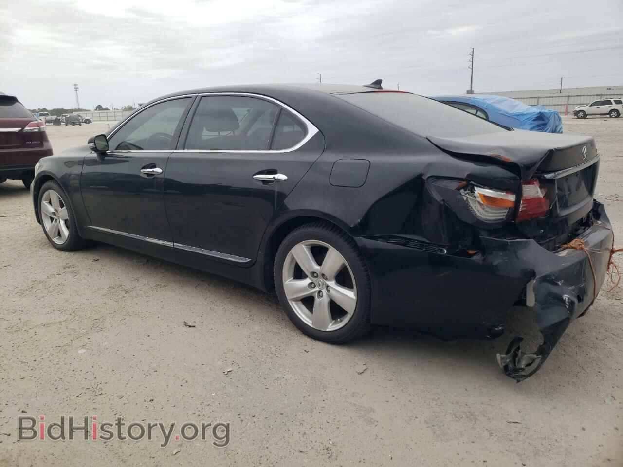 2011 LEXUS LS460 - VIN: JTHGL5EF6B5043150 - Photo 2