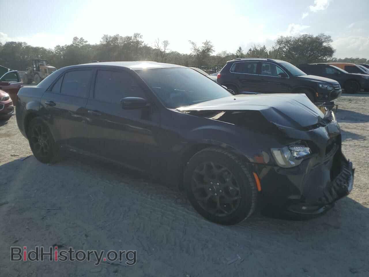 2019 CHRYSLER 300 - VIN: 2C3CCAGG7KH610672 - Фото 4