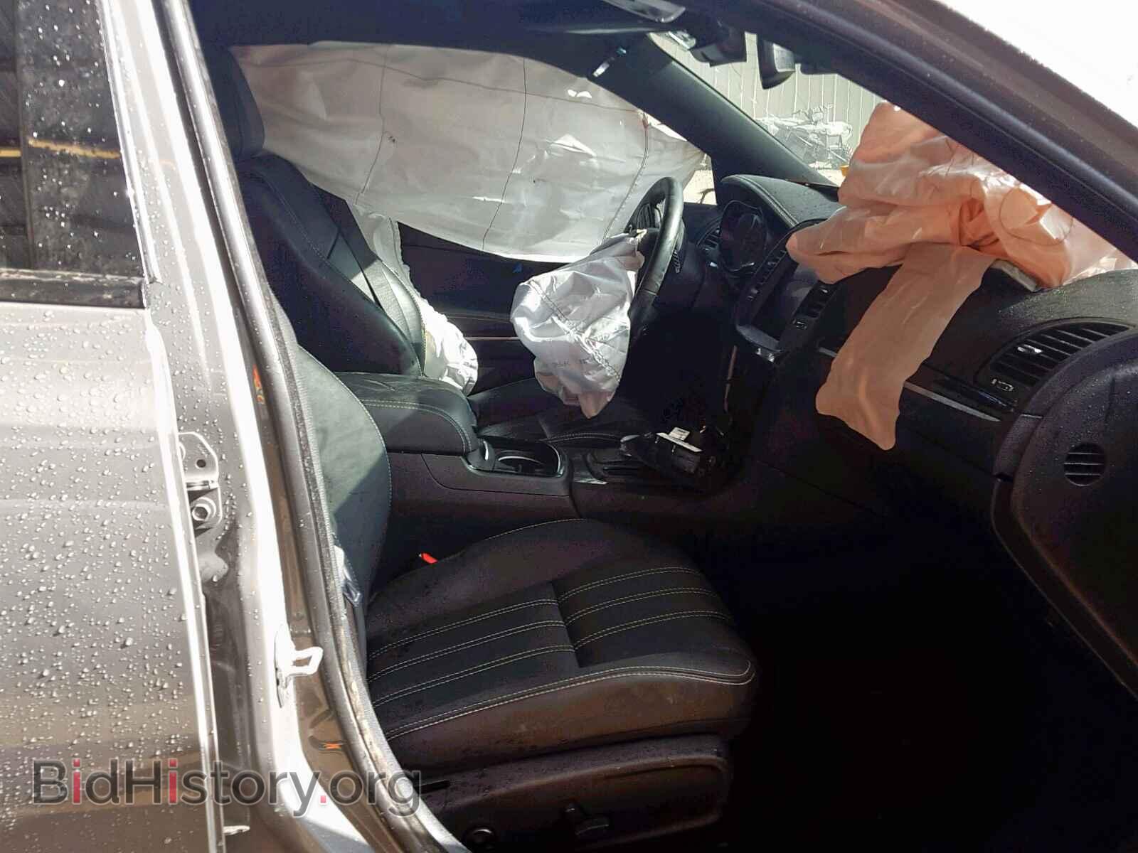2019 CHRYSLER 300 - VIN: 2C3CCABTXKH564775 - Фото 5