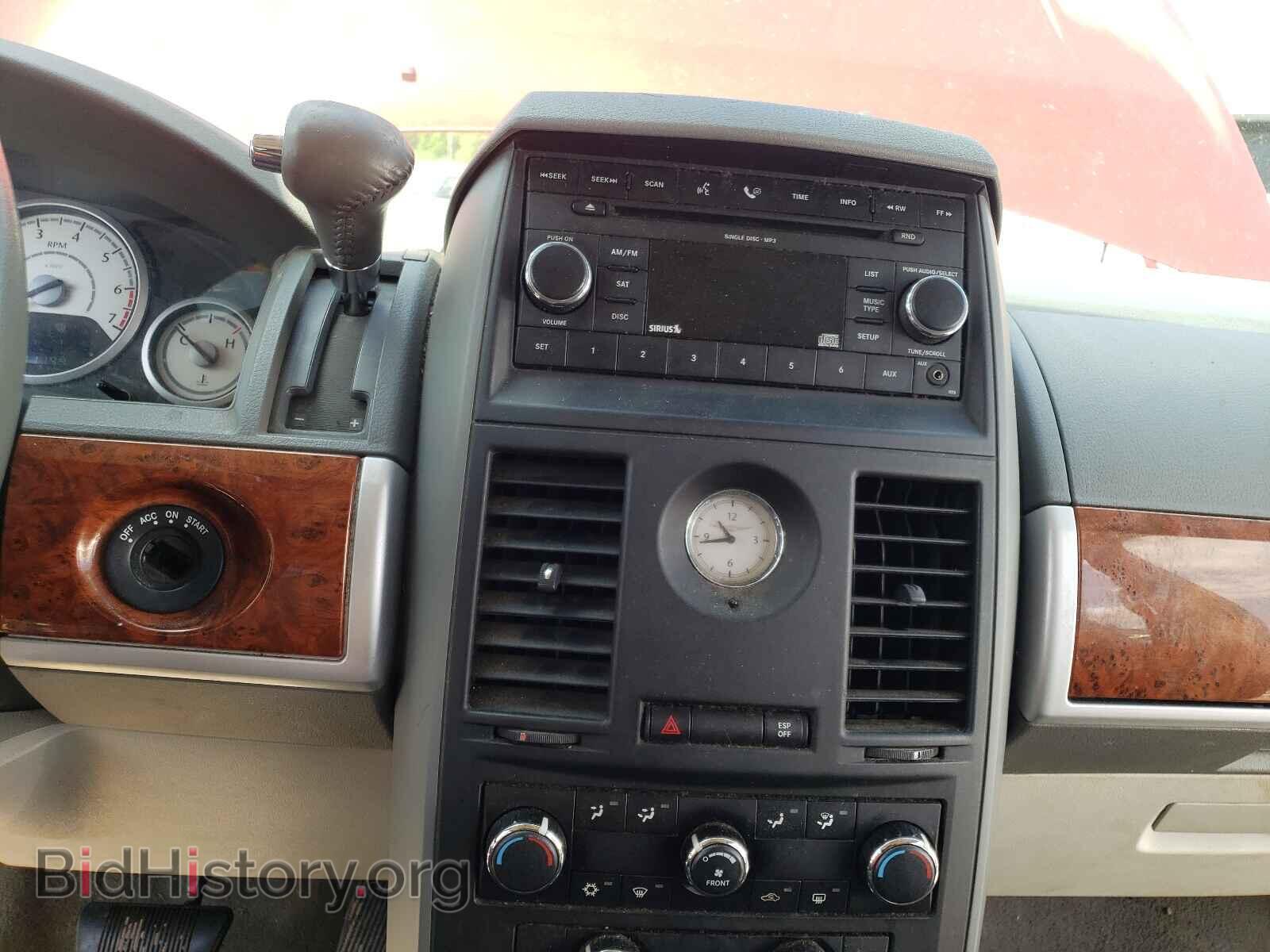 2008 CHRYSLER MINIVAN - VIN: 2A8HR54P78R711010 - Фото 9