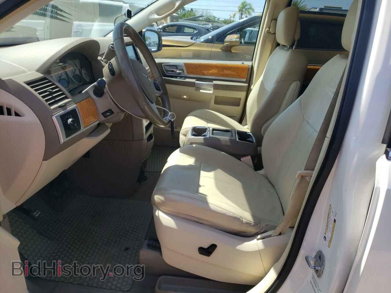 2010 CHRYSLER MINIVAN - VIN: 2A4RR7DX8AR376332 - Фото 7