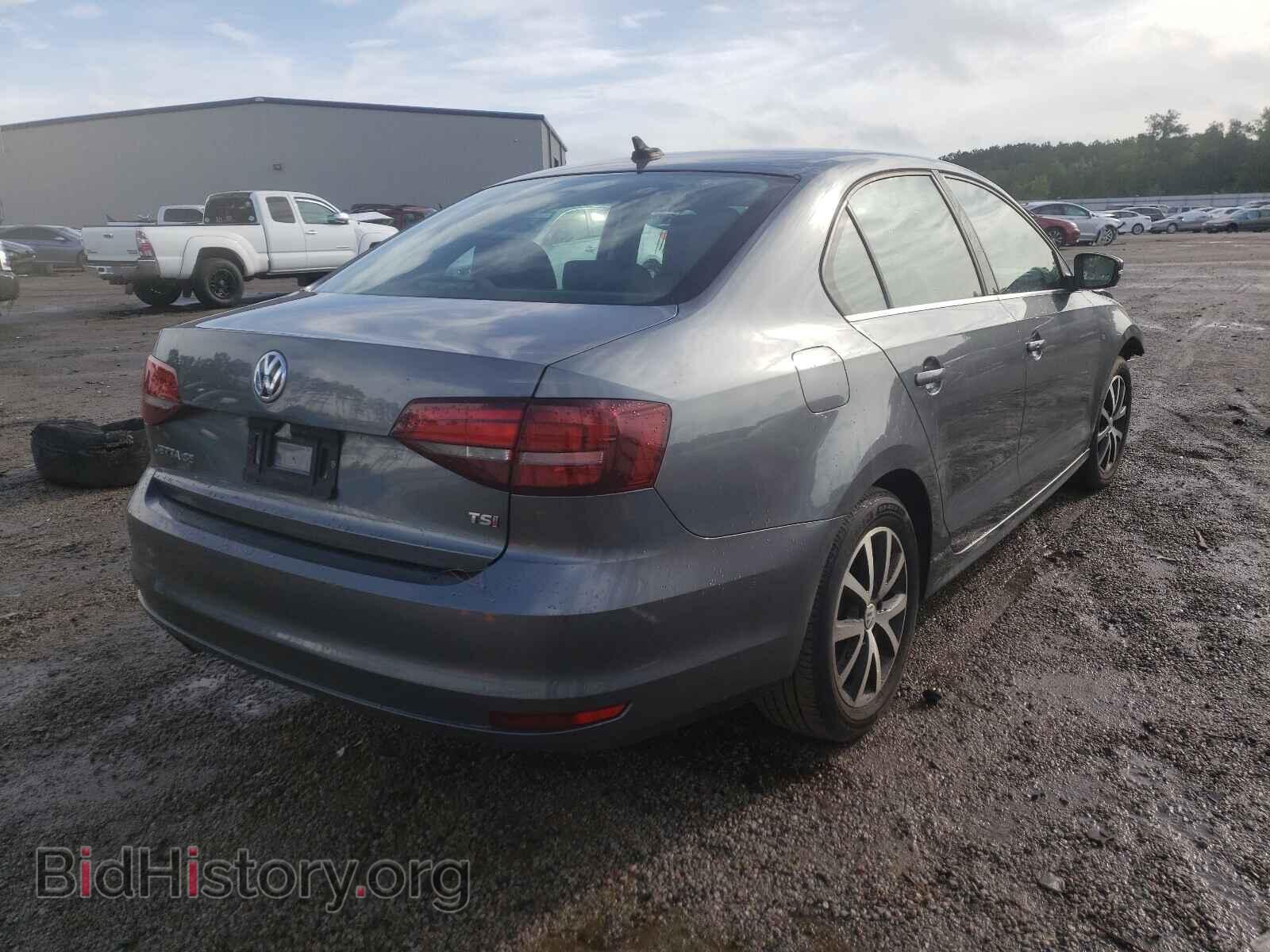 2017 VOLKSWAGEN JETTA - VIN: 3VWDB7AJ4HM406123 - Фото 4