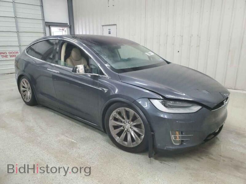 2017 Tesla MODEL X (VIN 5YJXCDE29HF035544) — photo 4 of 13
