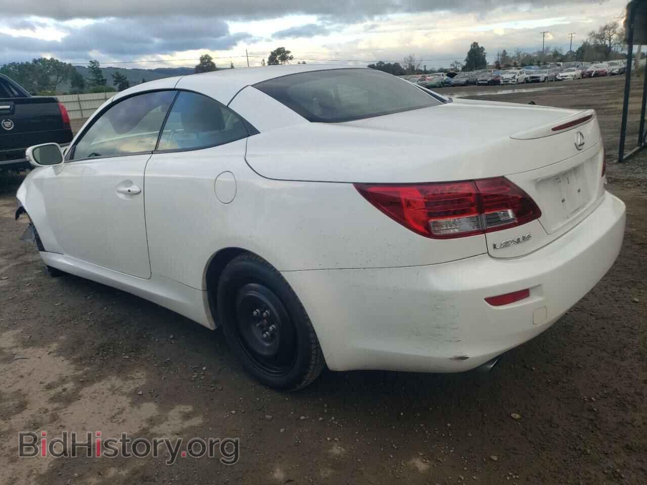 2011 LEXUS IS - VIN: JTHFF2C20B2519461 - Photo 2