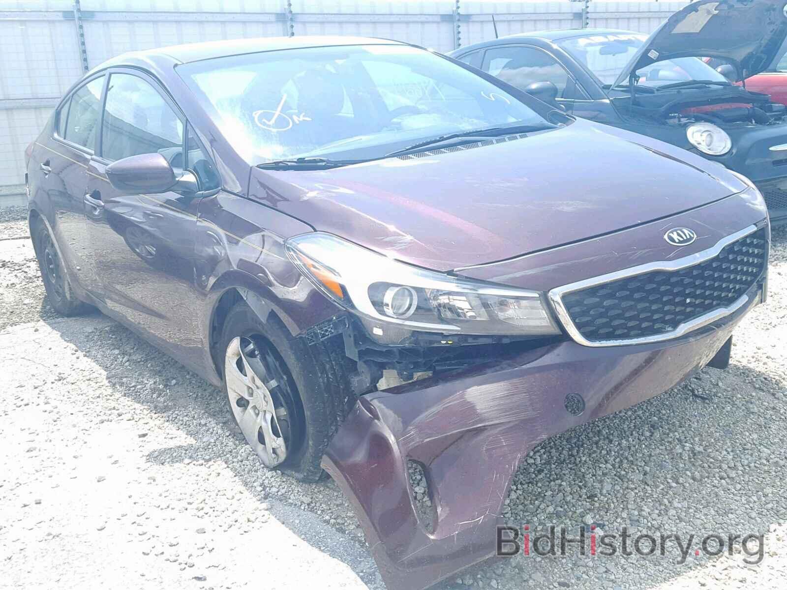 Photo 3KPFK4A76HE010400 - KIA FORTE LX 2017